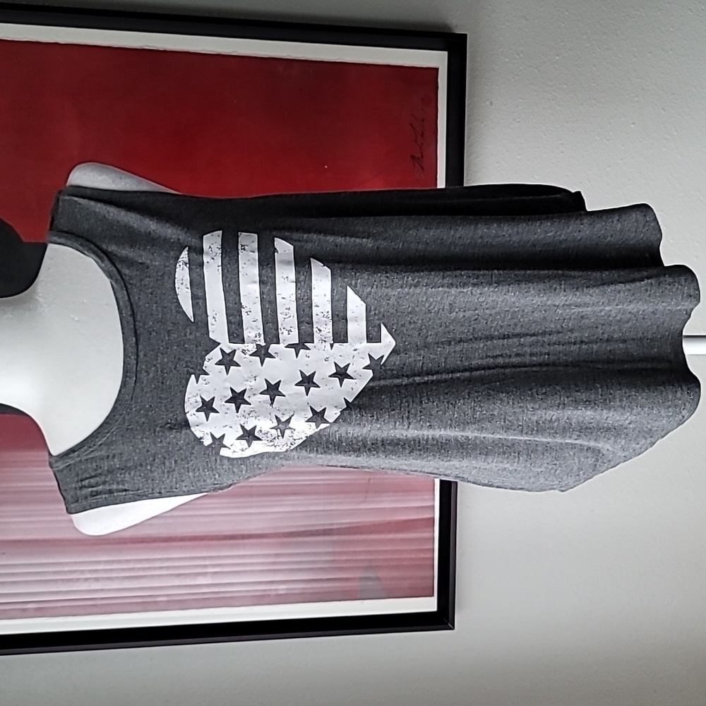 Grayson Threads Tank with Stars & Stripes Heart Graphic Size Large Color Grey